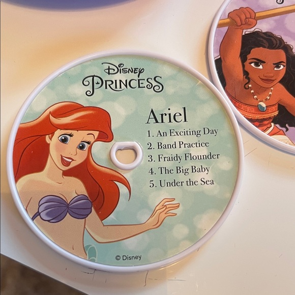 Disney Princess Purple CD Player with Character Discs - Picture 3 of 6